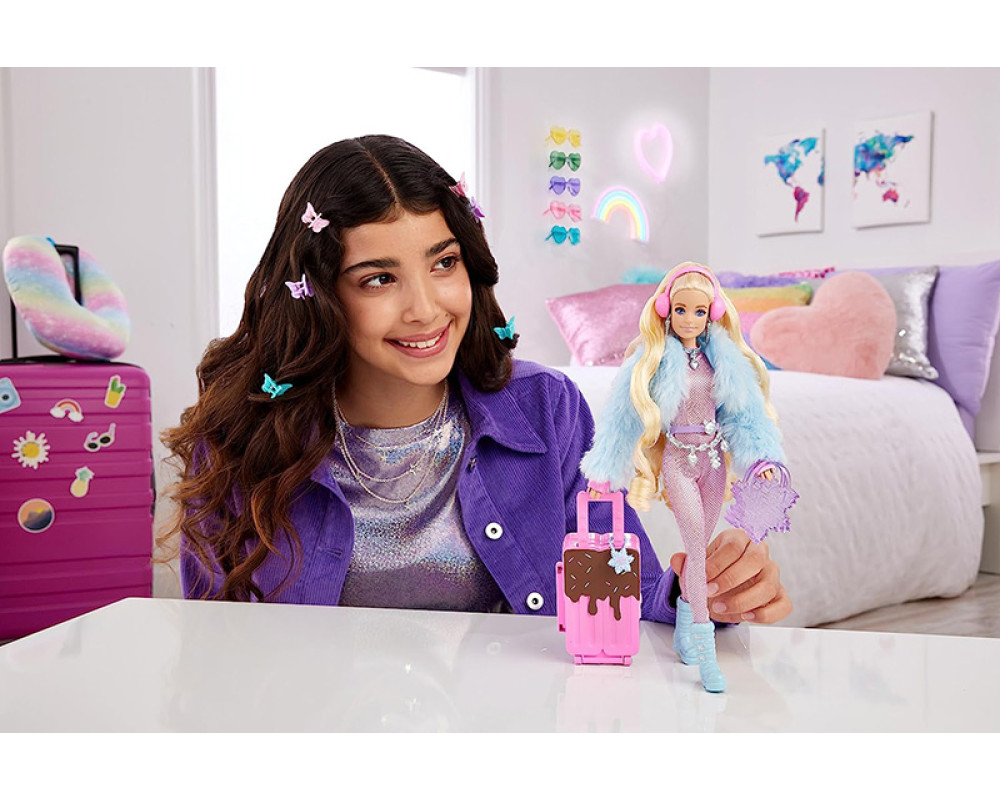 Кукла Барби "Снежное путешествие" Barbie Extra Fly Snow-Themed Travel